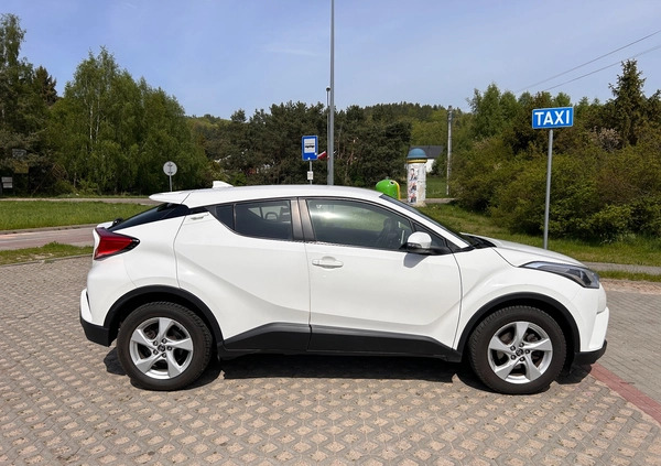 Toyota C-HR cena 69900 przebieg: 134576, rok produkcji 2017 z Reda małe 407